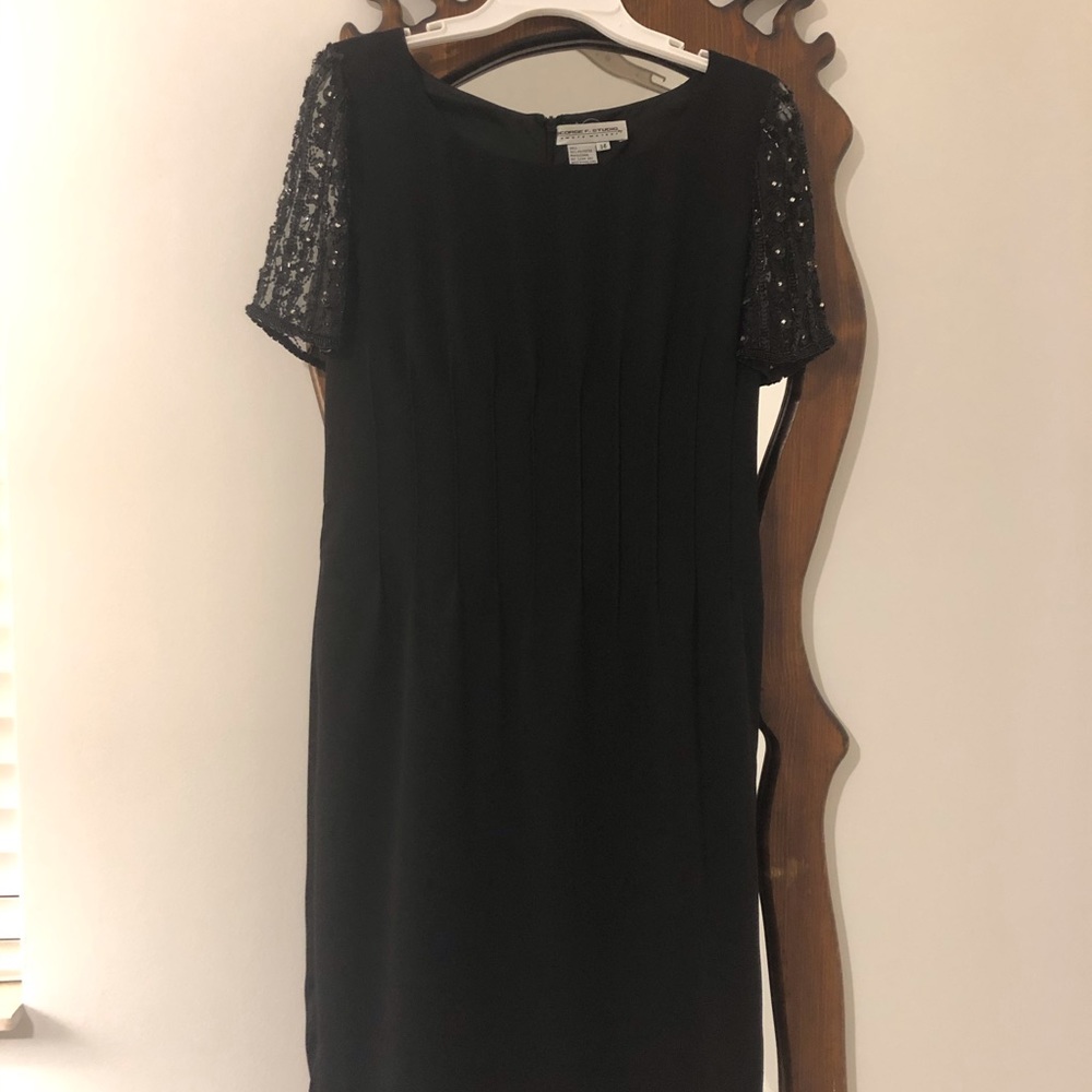 vintage lovely long dress with detailed sleeves